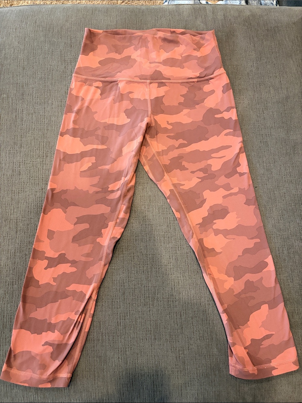 lululemon athletica Pink & Coral Camo High-Rise Capri length Leggings